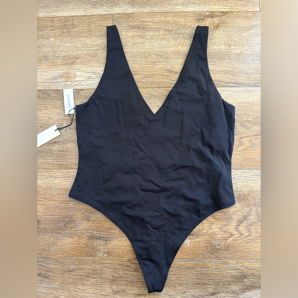 Babaton Aritzia black  V-Neck Bodysuit nwt 2XL